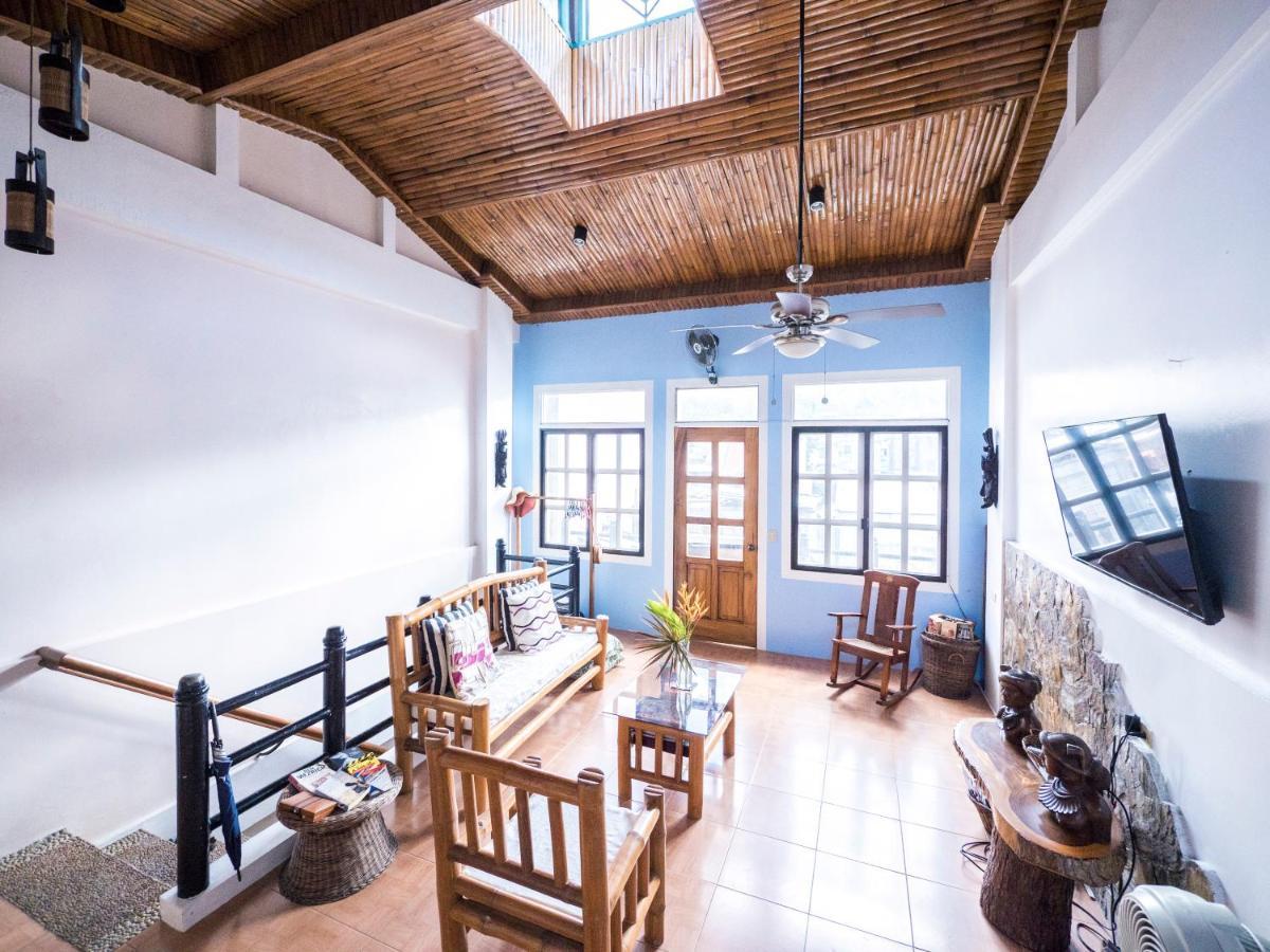 Stone Creek House Bed & Breakfast Romblon Exterior foto