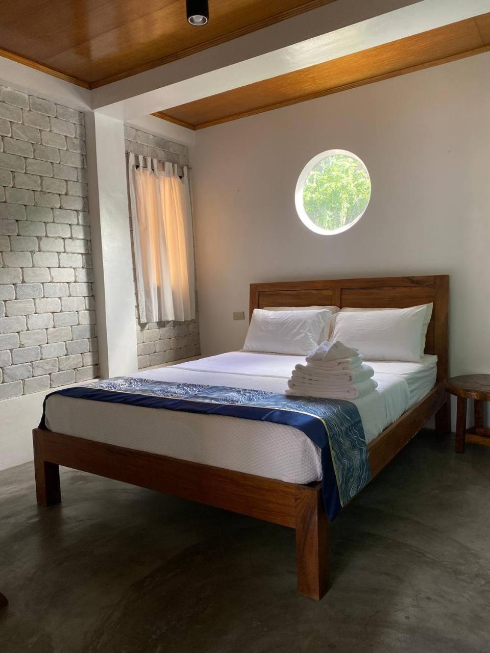 Stone Creek House Bed & Breakfast Romblon Exterior foto
